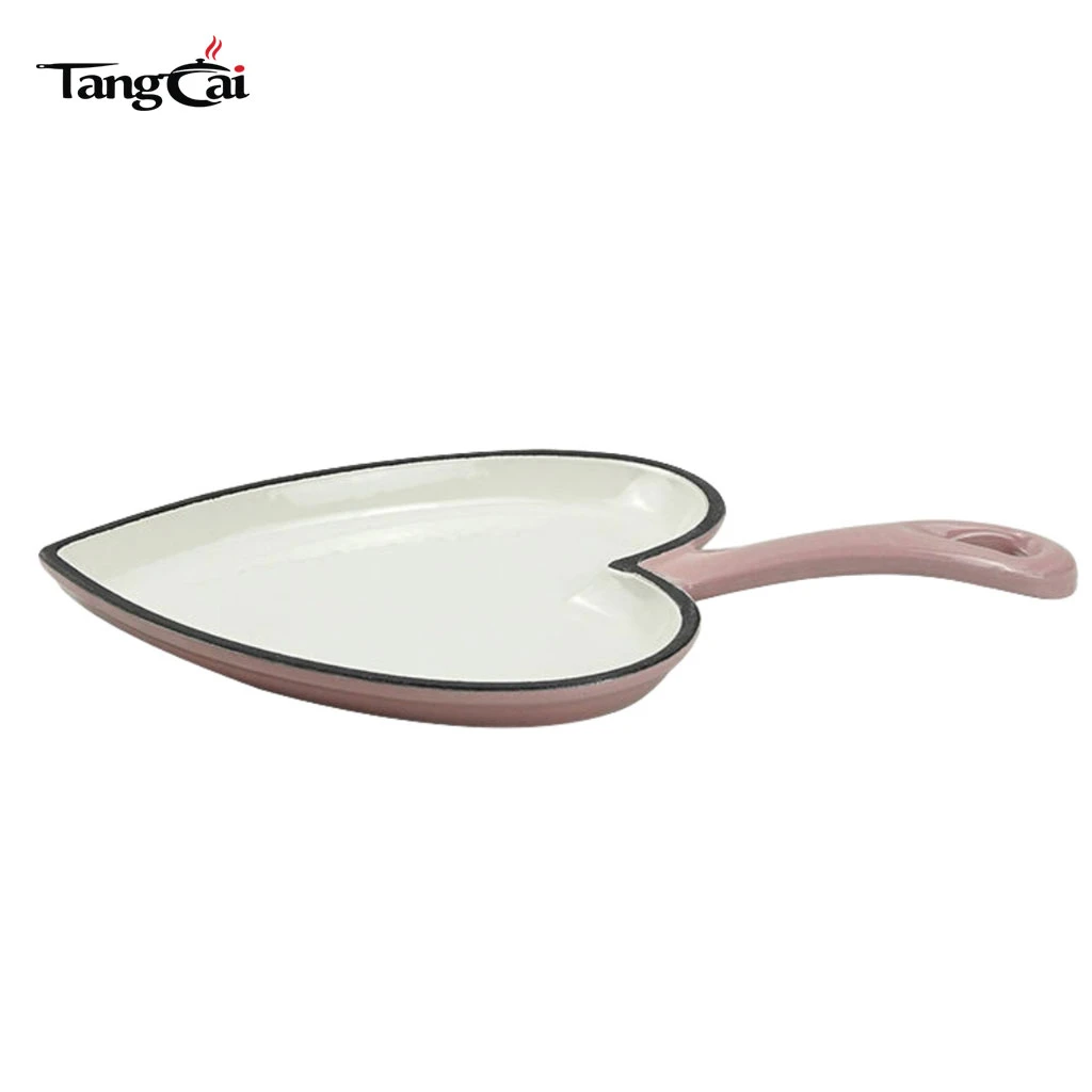 Mini-Backformen aus rosa emailliertem Gusseisen in Herzform Skillet